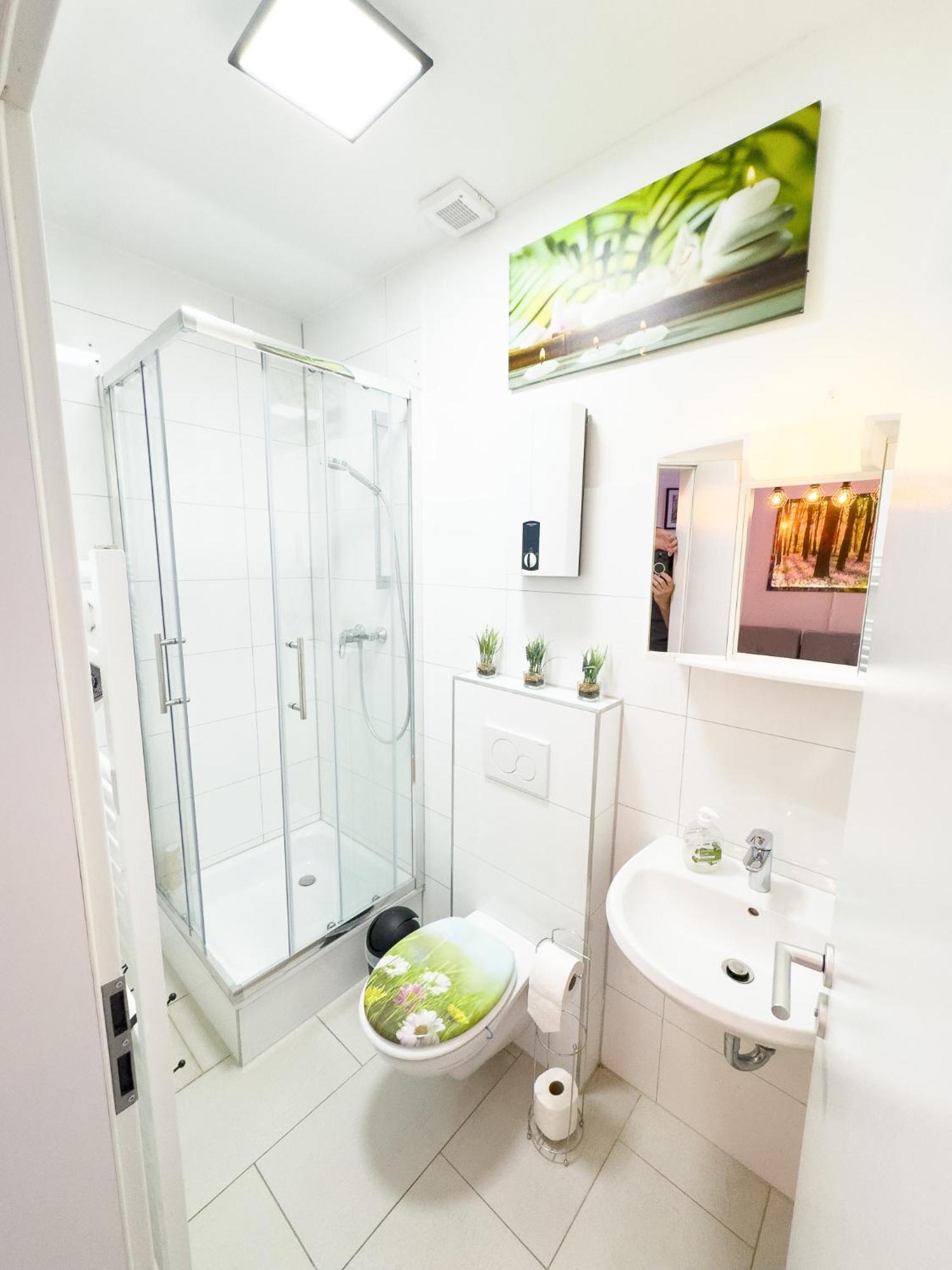 #222 Modernes City Apartment Im Herzen Von Neuss Bagian luar foto